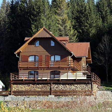 Penzion Ladova Stratena Luaran gambar